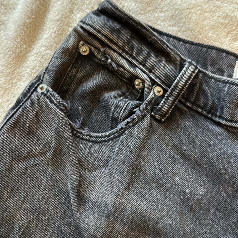 ABERCROMBIE & FITCH 90s Straight Ultra High Rise Jeans - Picture 3 of 9